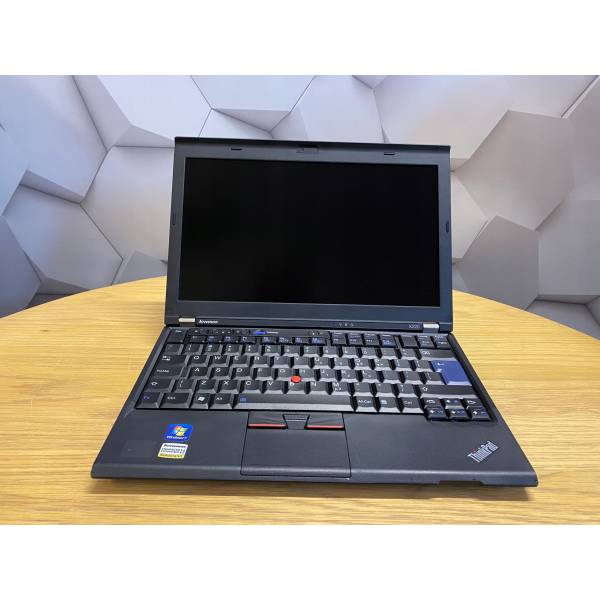 Lenovo Thinkpad x220 i5-2540M Win 10 - Klasa A